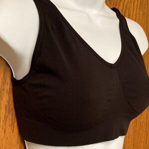 Black Seamless Women's Sports Bra